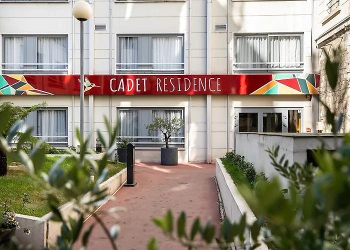 CADET Residence Paris