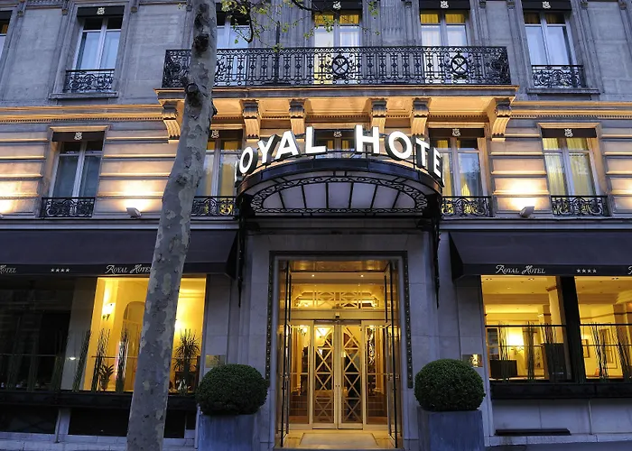 Royal Hotel Paris Champs Elysées